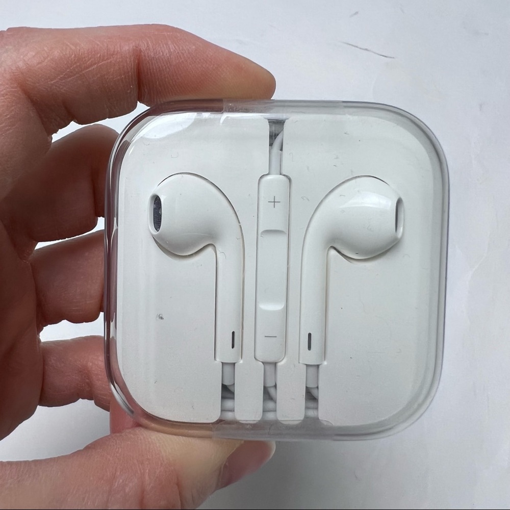 Never Used Apple Headphones - 3.5mm jack